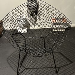 Knoll Harry Bertoia Diamond Chairs (2)