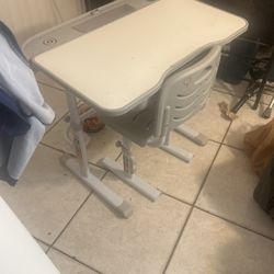 Adjustable Table And Chairs  Just  $35 If You Make On The Next 3 Houers