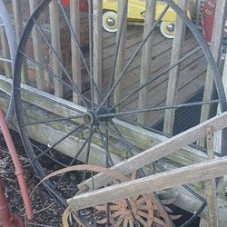 Metal Wagon Wheels 