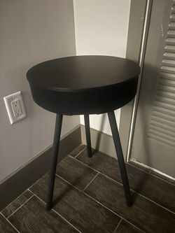 Wireless Bluetooth Speaker Table