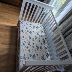 Baby Crib With Mattress and Toddler Rail