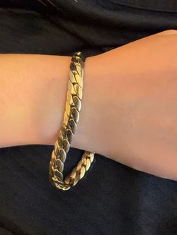 8” gold plated bracelet   New fades   New   2 for $15