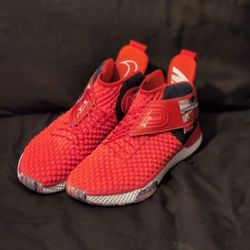 Nike Air Zoom UNVRS Flyease