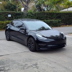 2022 Tesla Model 3 Long range 