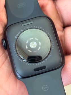 Apple Watch SE (2nd Generation) GPS – 40mm (Midnight)