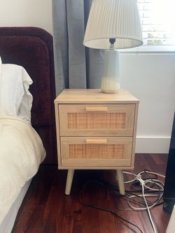 Set of 2 nightstands