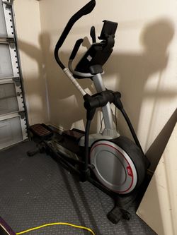Proform Endurance 520 E Elliptical 