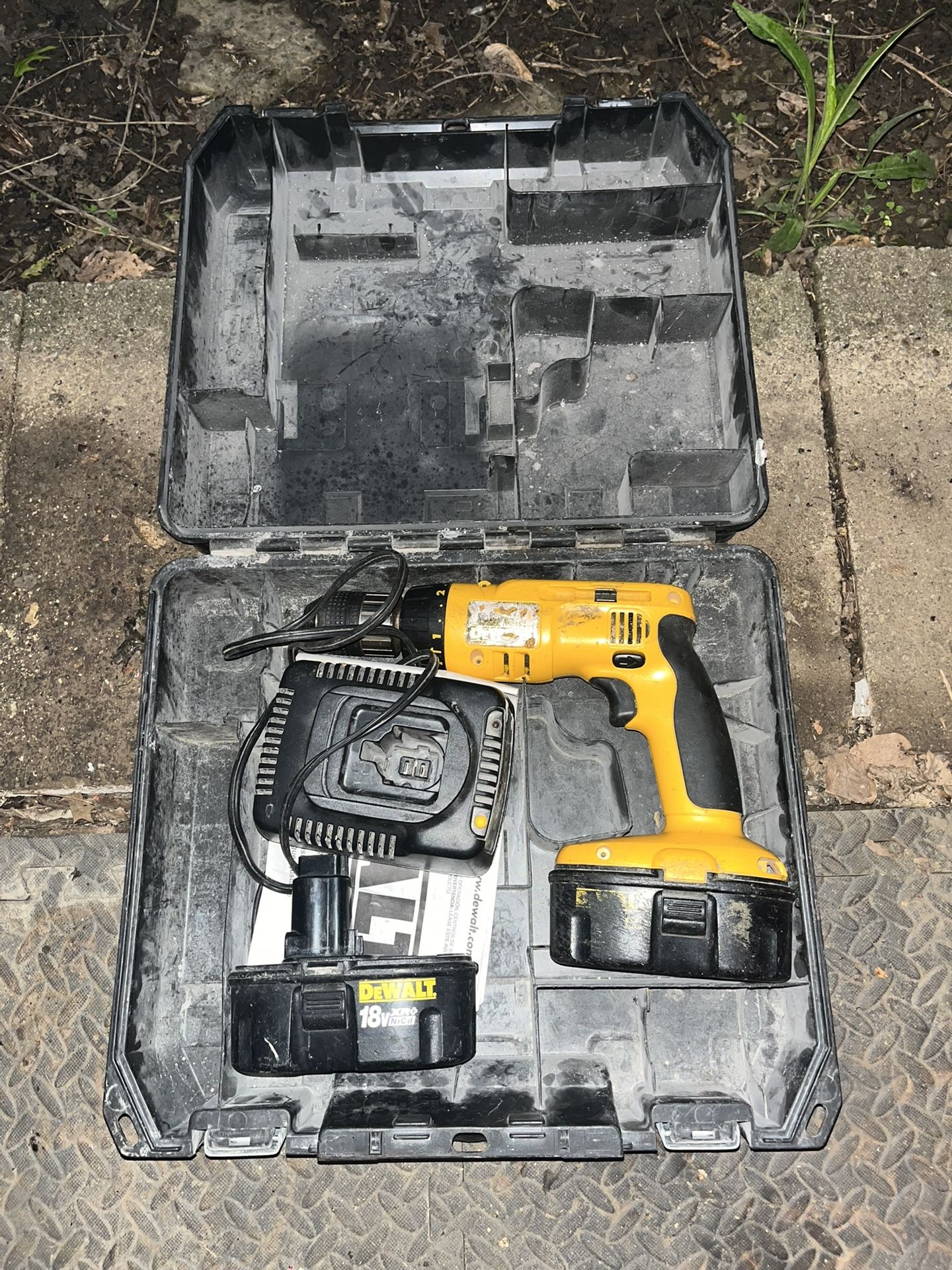Dewalt Cordless Hammer Drill 18volt