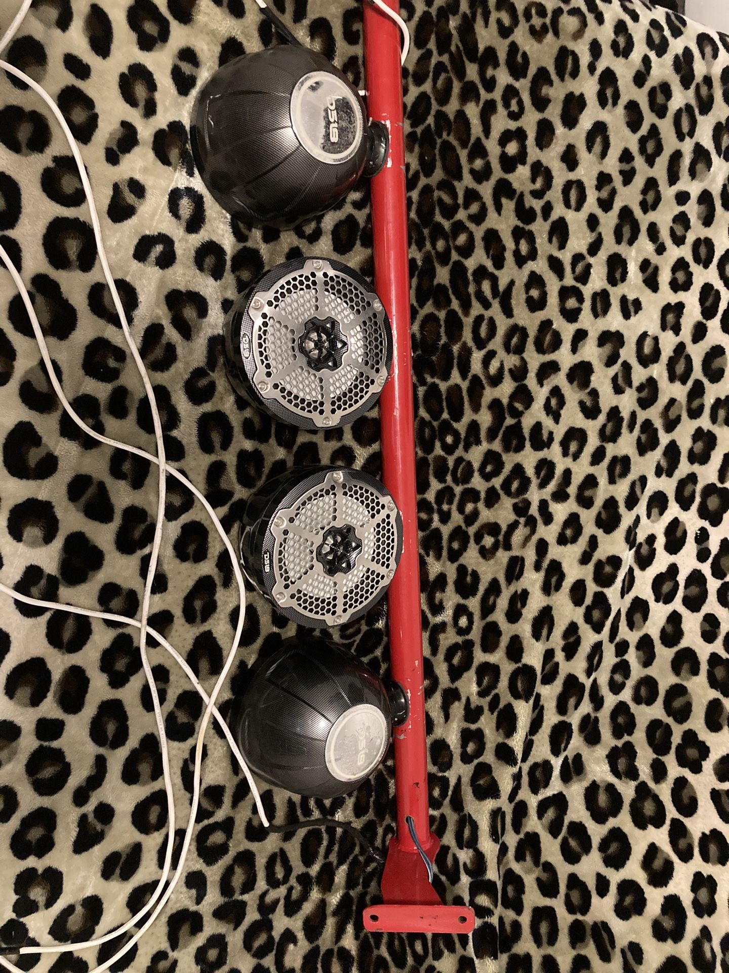 DS-18 Tower Speakers(4 Speakers) Jeep Wrangler