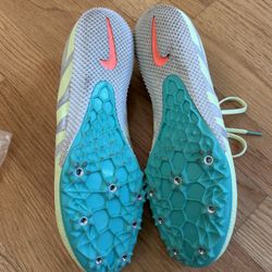 Like New - Nike Spike Shoes Men’s Size 10