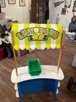 Lemonade and Grocery Stand