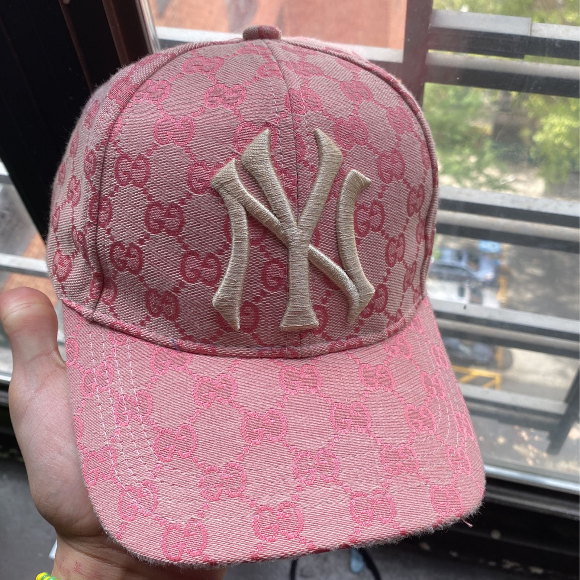 Pink Gucci Hat Yankee -Medium for Sale in New York, NY - OfferUp