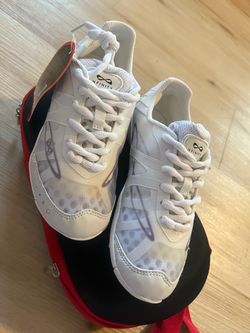 Nfinity Cheer Sneakers White with Tags size 3