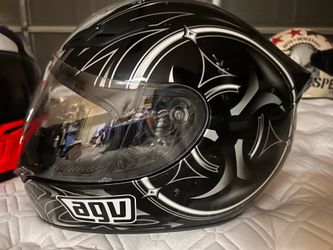 AGV helmet medium motorcycle helmet