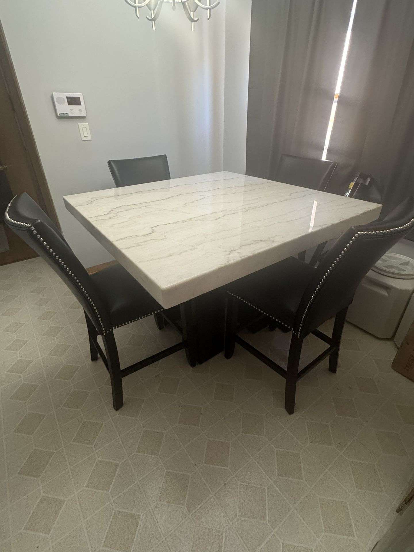 Solid Marble Table 4 Leather Chairs