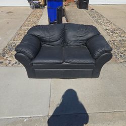 Free Couch 