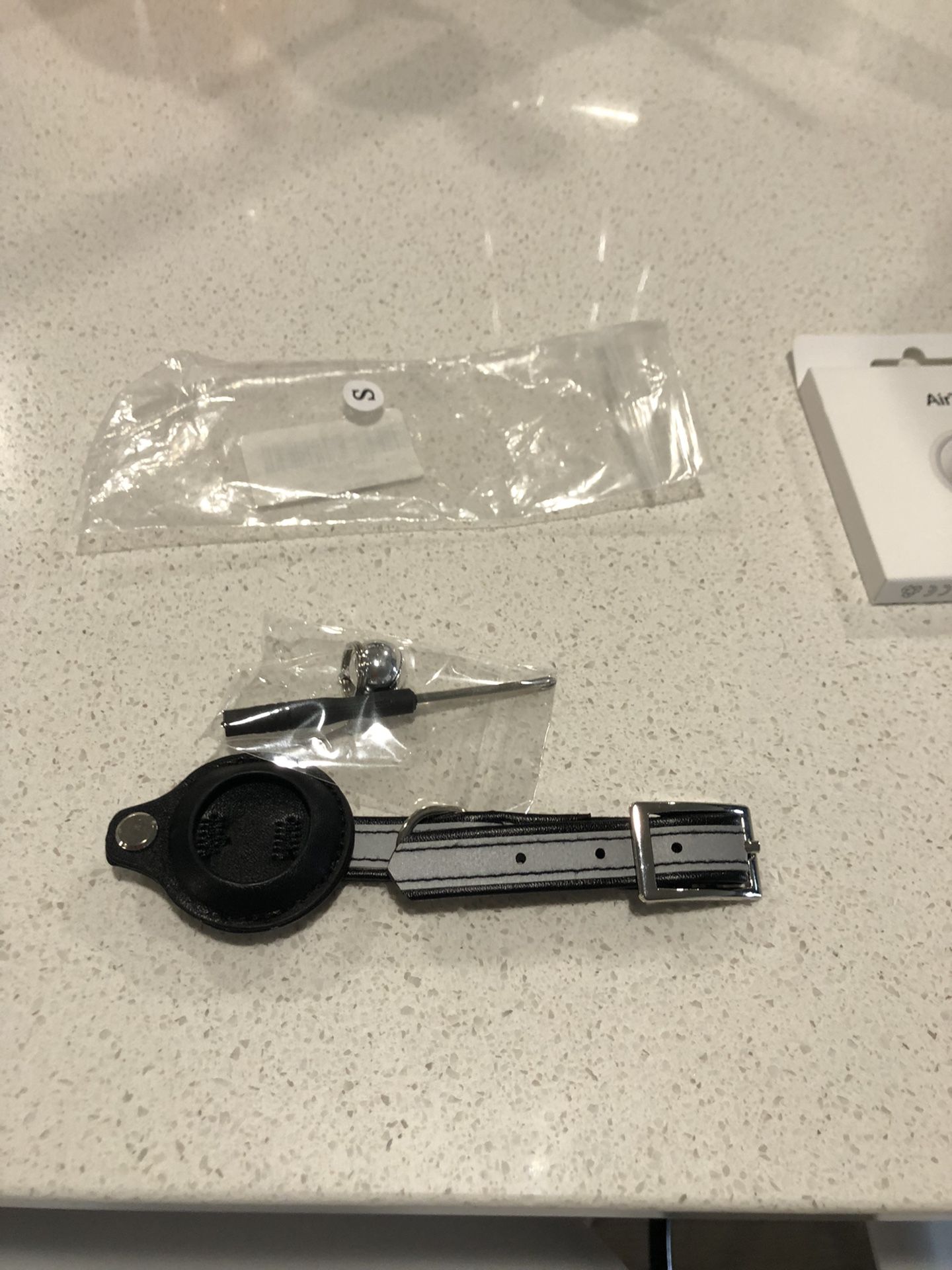 AirTag Devise & Collar Holder For Cats Or Small Puppies