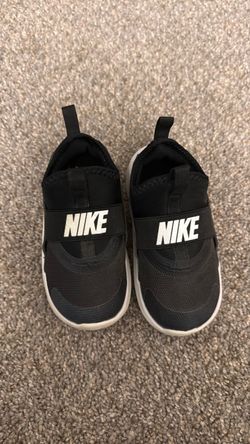 Nike toddler shoes 8c