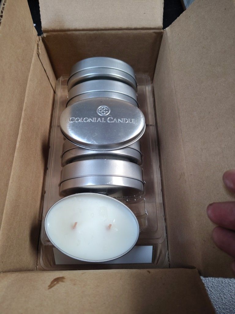 Colonial Candle