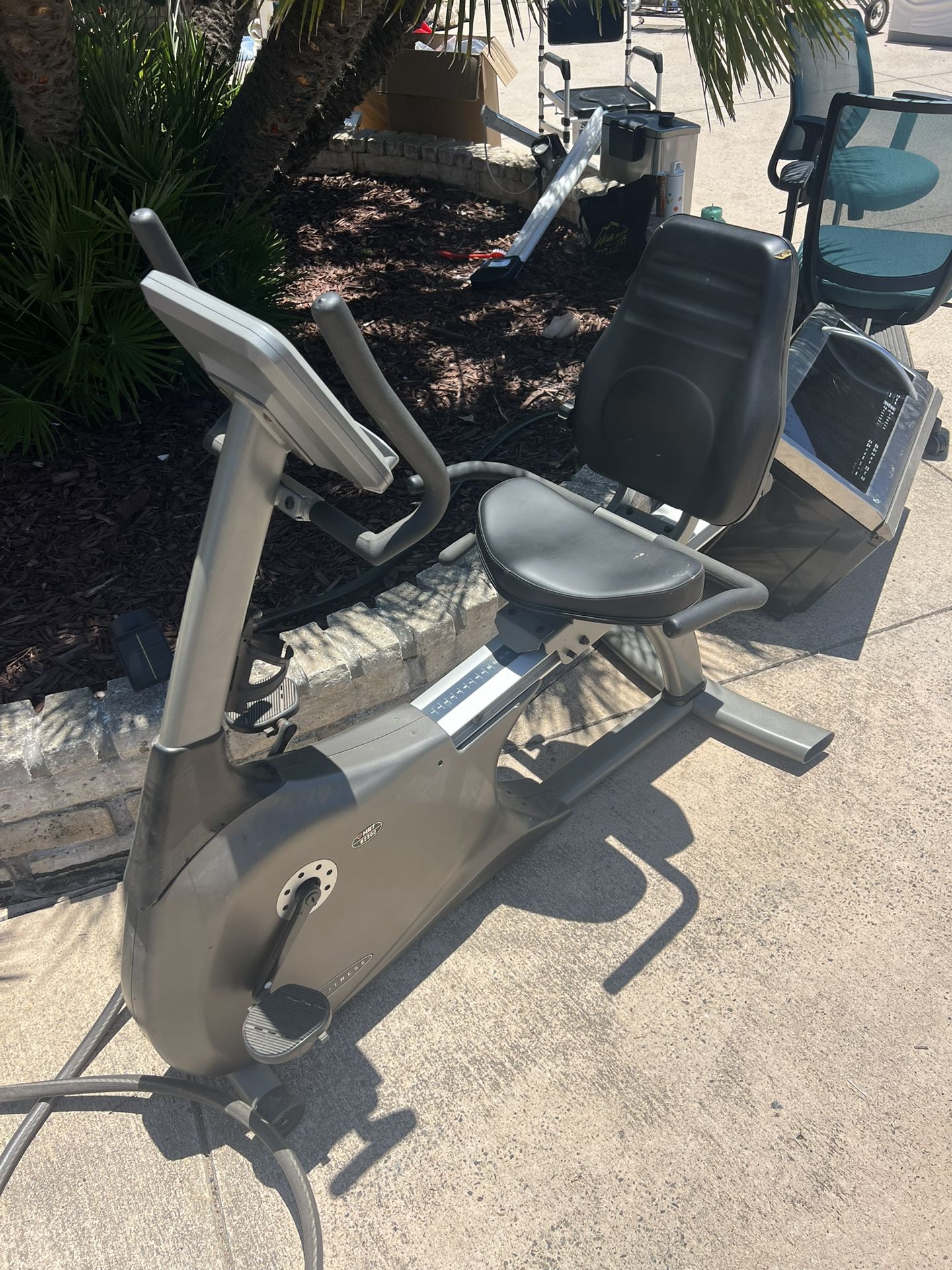 Recumbent Exercise Bike – Works Great!