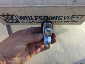 Vw bug push button