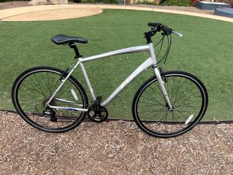 FUJI 700 C Road Bike