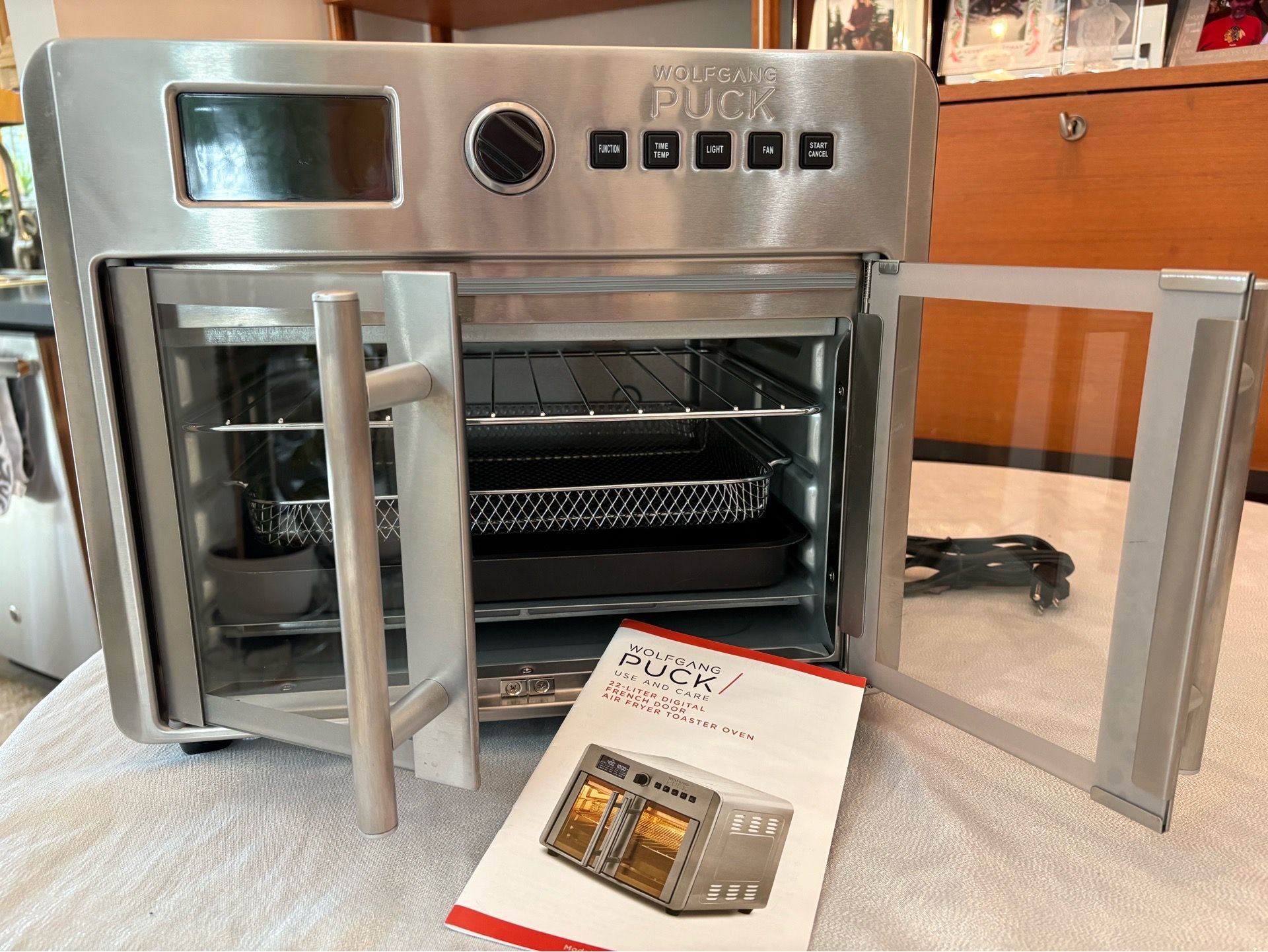 Wolfgang Puck Digital French Door Air Fryer Toaster Oven