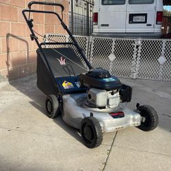 YARD MACHINES BY HONDA LAWN MOWER