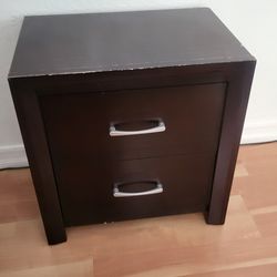Nightstand good working condition