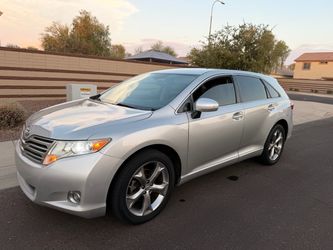 2011 Toyota Venza. Clean Title. Backup Camera