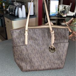 Michael Kors Large Purse And Wallet Set