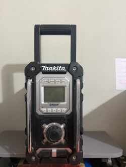 Makita Bluetooth radio (tool only)