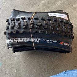 Brand New 27.5 Maxxis Dissector 2.4 3c Maxxterra