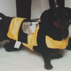 Small To Medium Sized Dog Bumblebee Halloween Costume