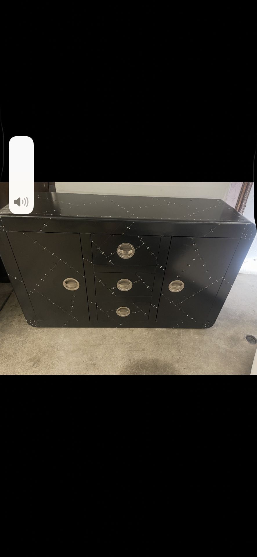 black domino chest like new