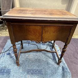 Royal Electric Sewing Machine & Table