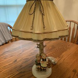 Hummel To Market lamp with original shade