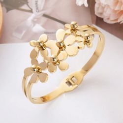 Flower Titanium Steel Bangle Bracelet