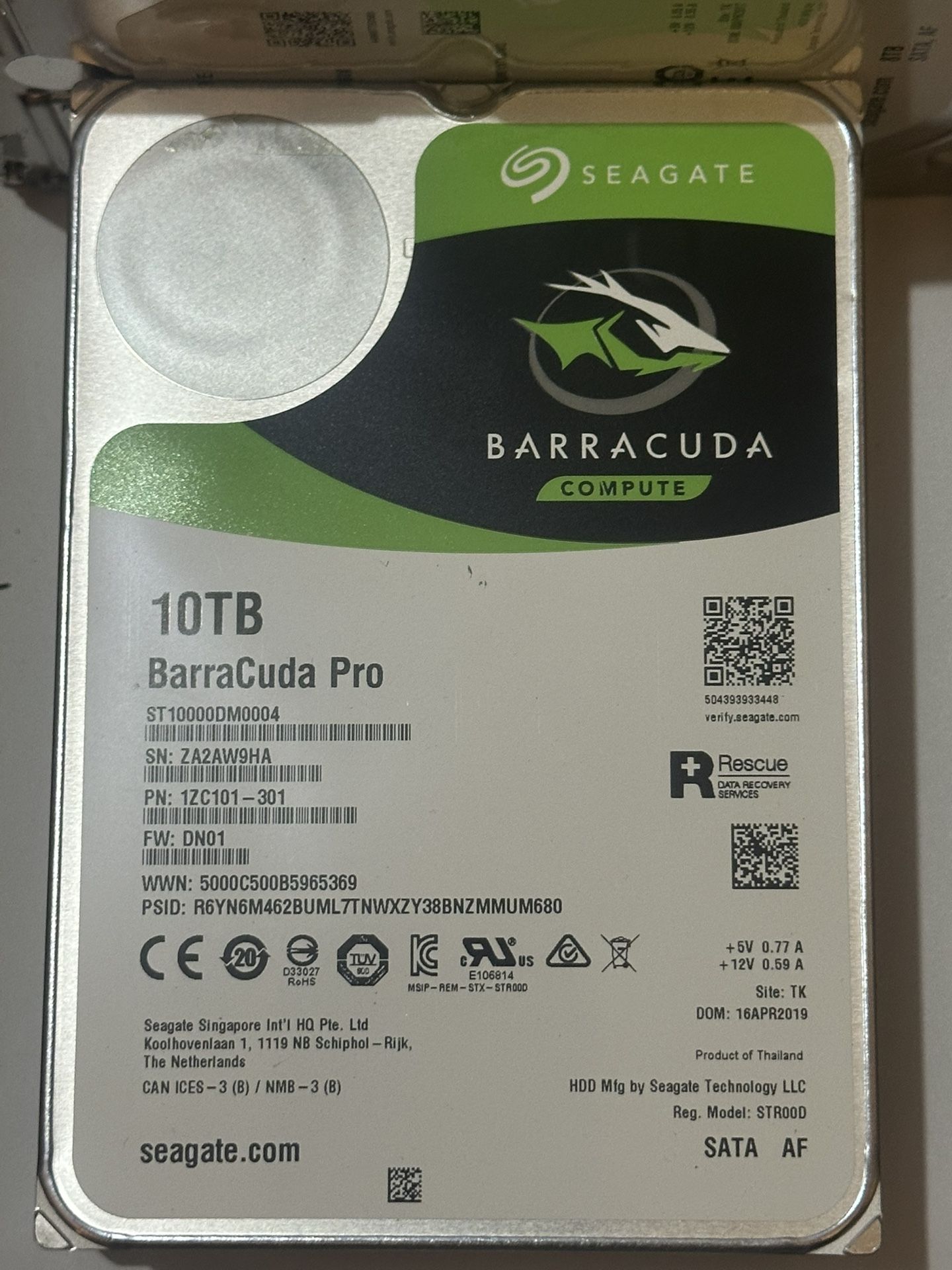 Seagate BarraCuda Pro 10TB SATA Hard Drive (HDD) - 3.5" - ST10000DM0004