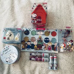 Snoopy Christmas Makeup Lot Discontinued 