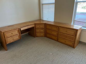 Oak L-Shaped Corner Desk with Drawers