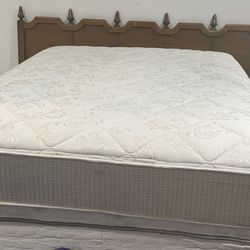 USED QUEEN SIZE MATTRESS ONLY