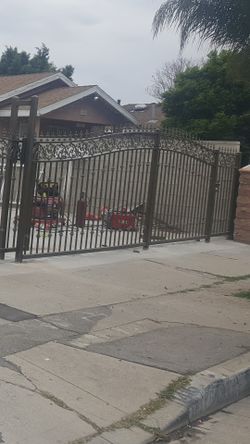 Fence and gate