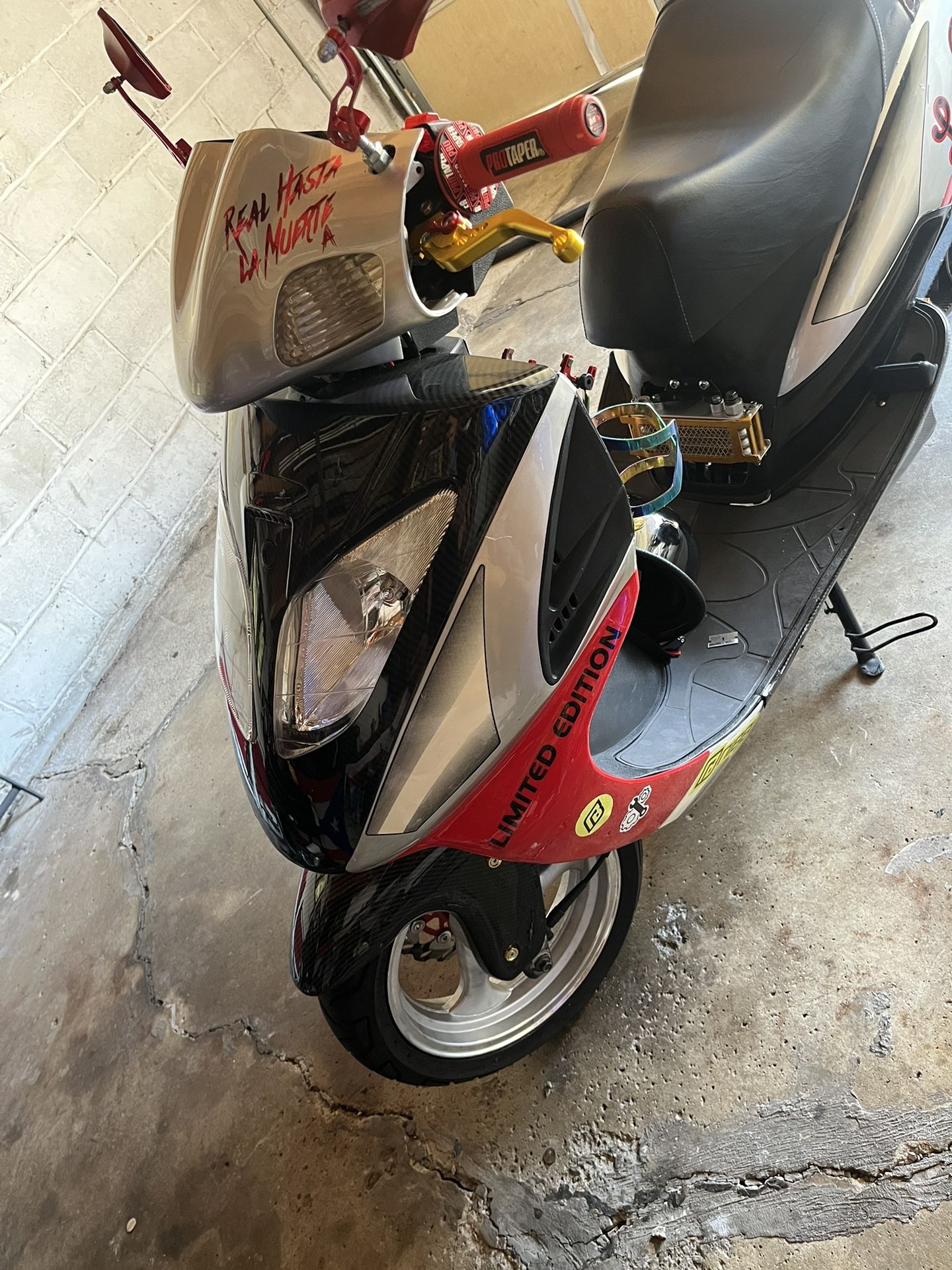 Scooter 150cc En Buenas Condiciones