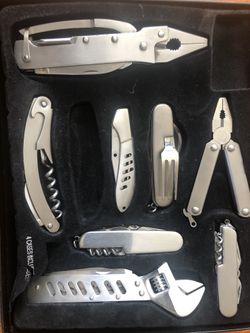 Sharper image camping set 8 pieces new