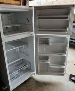 REFRIGERATOR REFRIGERADORA