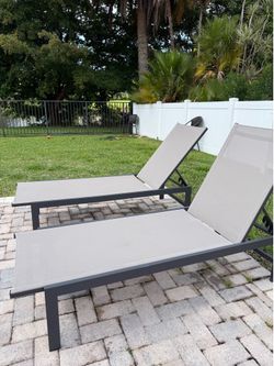Pool/Lounge chairs