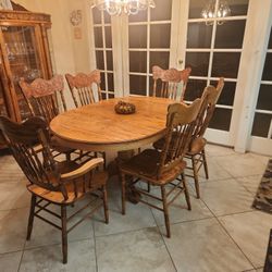 Wood Country Contemporary Table w/chairs
