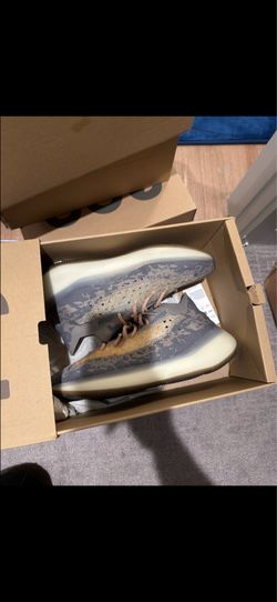 Yeezy 380 size 10.5