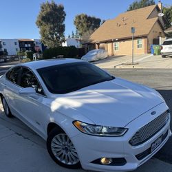 2016 Ford Fusion Energi Plug in hybrid